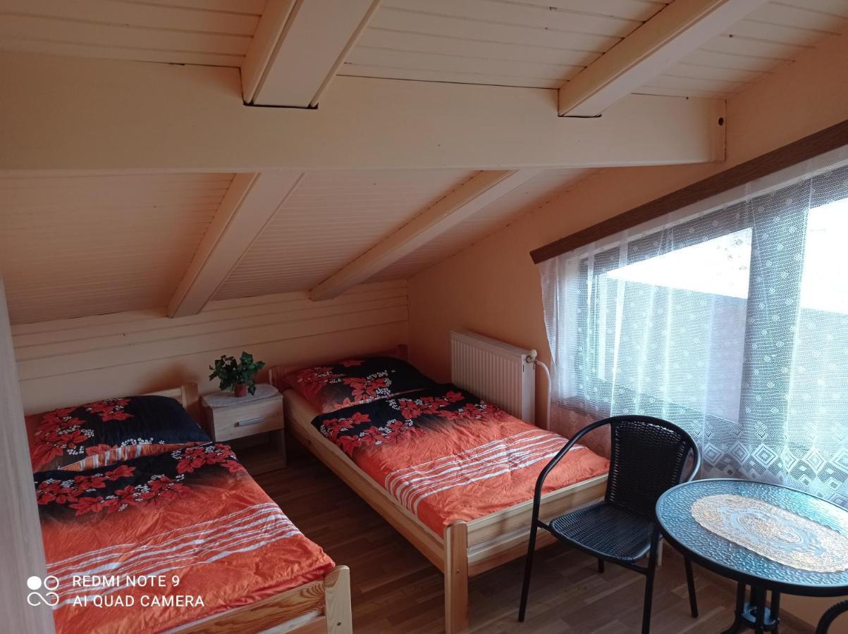 Penzion Sarka Hotel สตราบา ภายนอก รูปภาพ